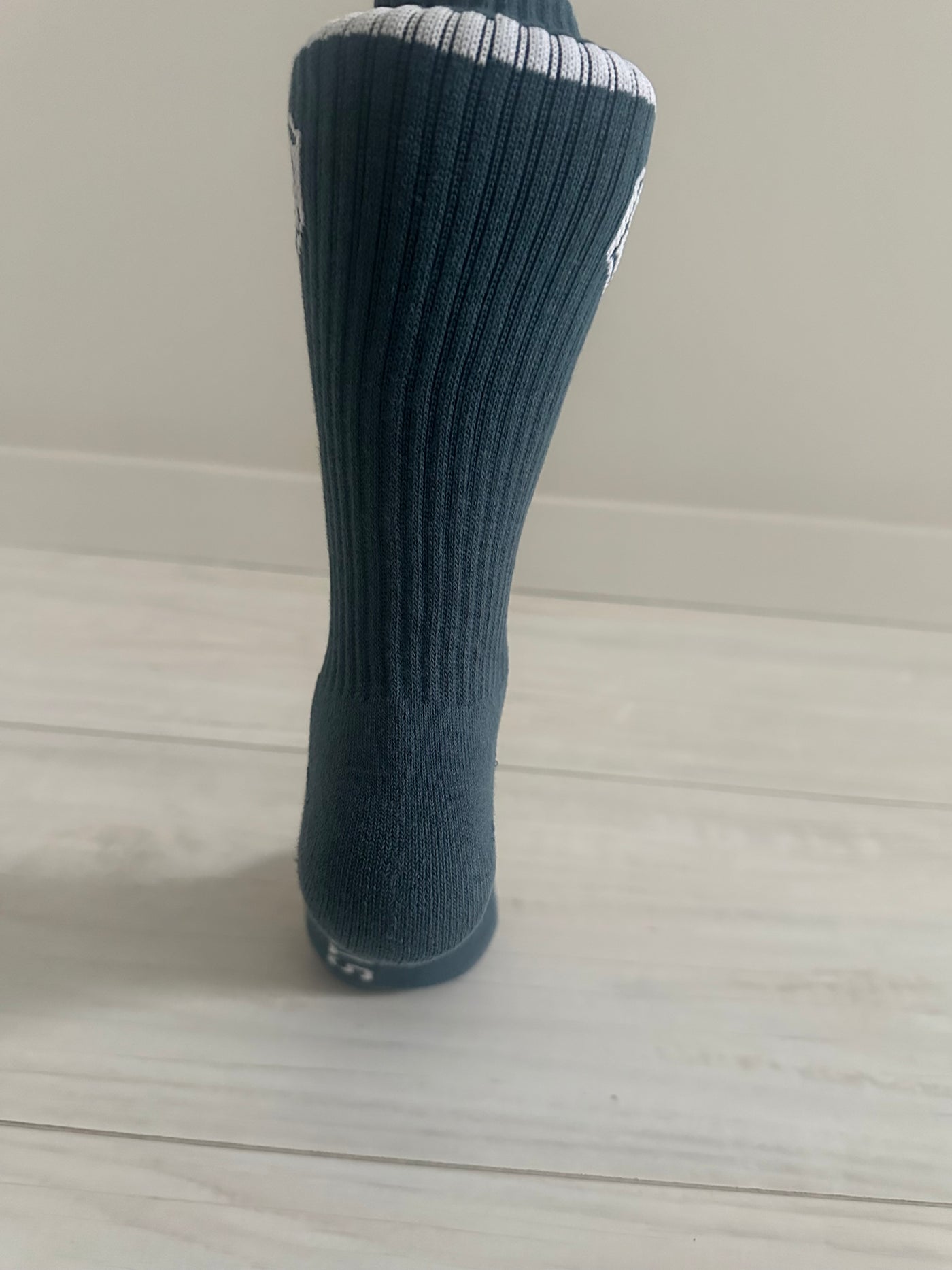 Steppin Easy Comfort Socks Stormy Seas